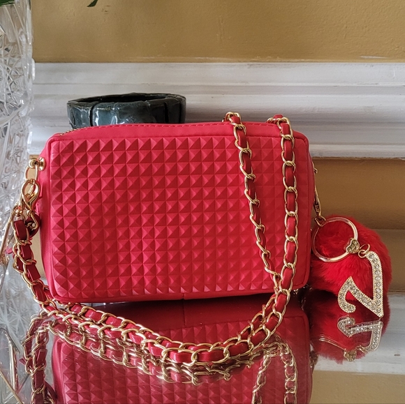 Host post 🥳💥💥💥Valentino💥💥💥 - Picture 2 of 12